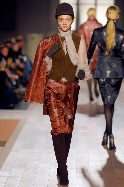 Look 43